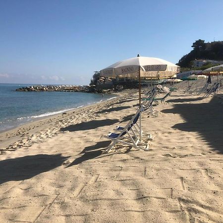 Residenza Gherly Aparthotel Capo Vaticano Kültér fotó