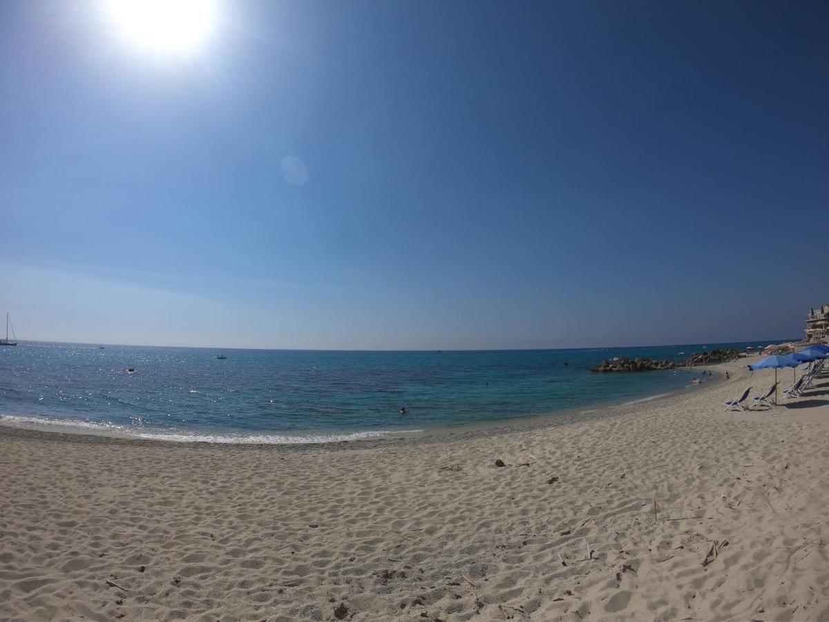 Residenza Gherly Aparthotel Capo Vaticano Kültér fotó